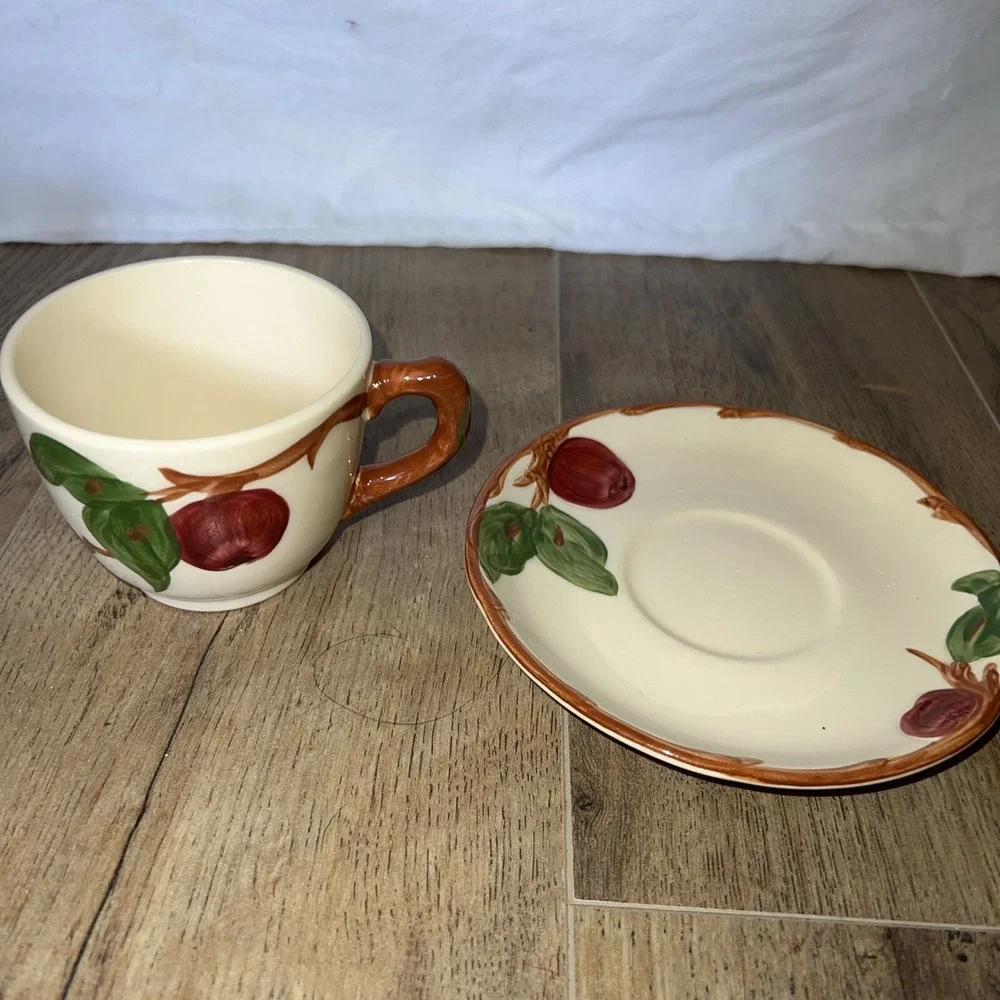 VINTAGE‎ FRANCISCAN APPLE BRANCH PATTERN CUP AND SAUCER
